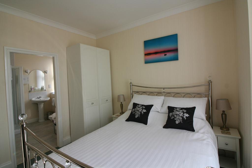 Lincoln House Bed and Breakfast Bridlington Esterno foto